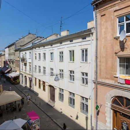 Apartment On Staroyevreyska 26 ลวีฟ ภายนอก รูปภาพ