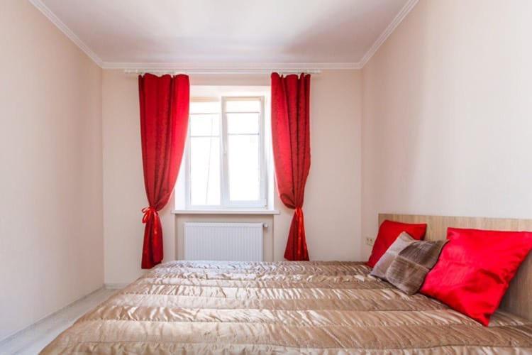 Apartment On Staroyevreyska 26 ลวีฟ ภายนอก รูปภาพ