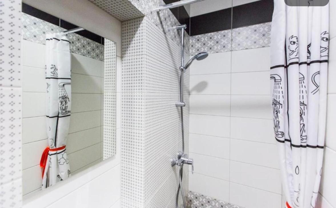Apartment On Staroyevreyska 26 ลวีฟ ภายนอก รูปภาพ