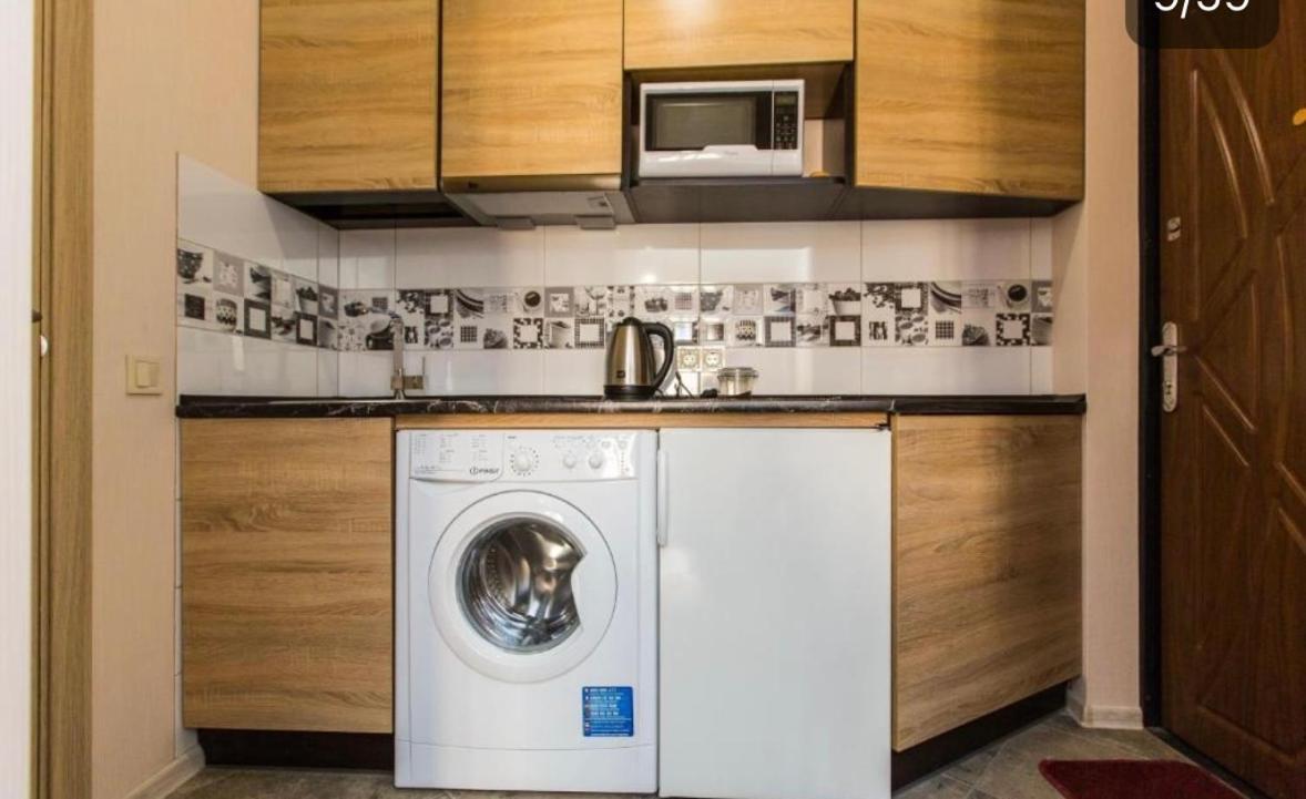 Apartment On Staroyevreyska 26 ลวีฟ ภายนอก รูปภาพ