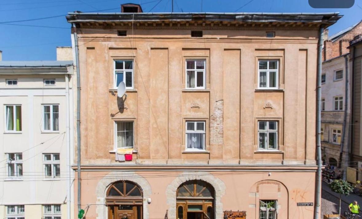 Apartment On Staroyevreyska 26 ลวีฟ ภายนอก รูปภาพ